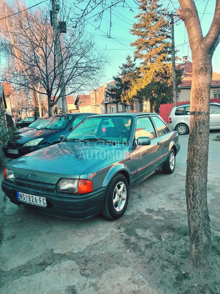 Ford Escort 