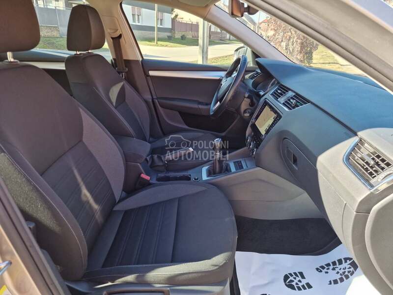 Škoda Octavia //G-Tec//TOOP