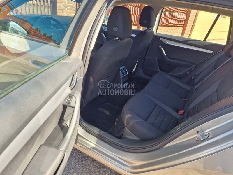 Škoda Octavia //G-Tec//TOOP