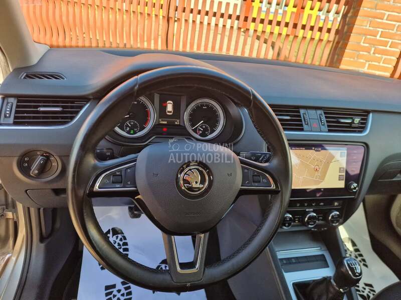 Škoda Octavia //G-Tec//TOOP