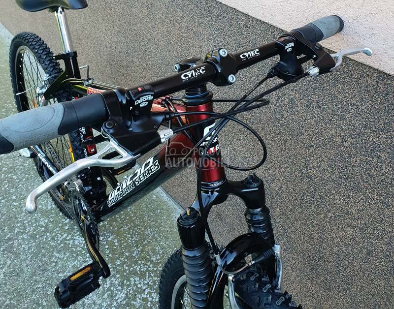 Genesis HEROS MOTION PRO