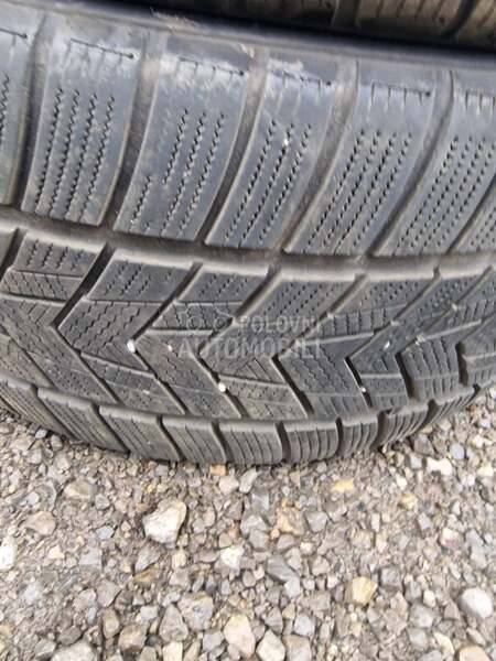 Tracmax 255/35 R20 Sve sezone