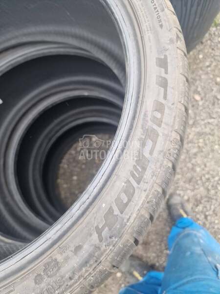 Tracmax 255/35 R20 Sve sezone