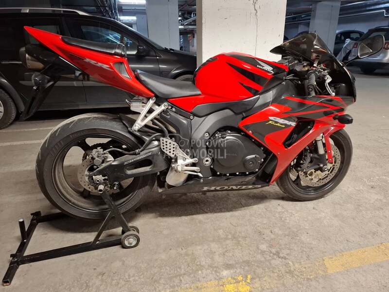 Honda CBR 1000RR FIREBLADE