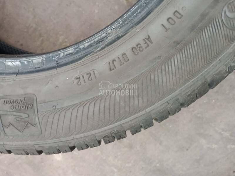 Semperit 185/60 R15 Zimska