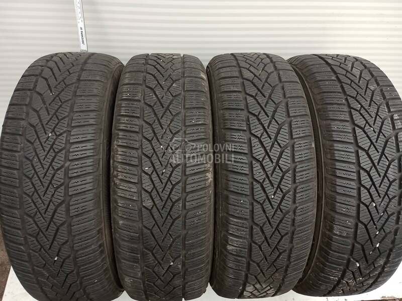 Semperit 185/60 R15 Zimska