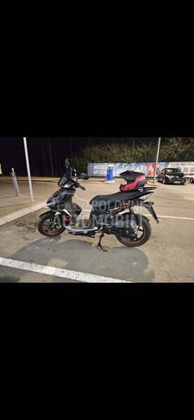 Kymco super 8
