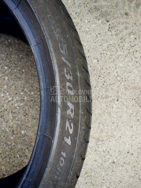 Pirelli 325/30 R21 Letnja