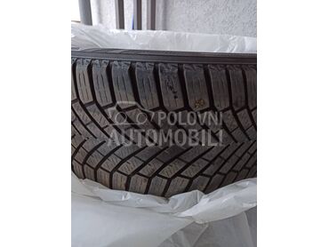 Yokohama 235/45 R18 Zimska