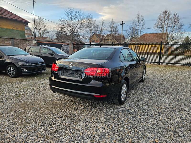 Volkswagen Jetta 