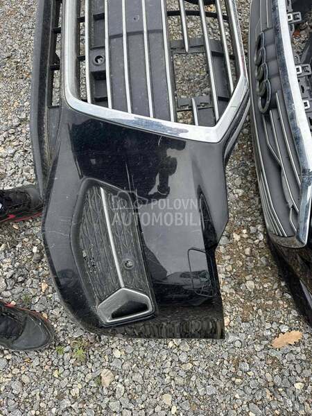 Prednji branik  A6 c8