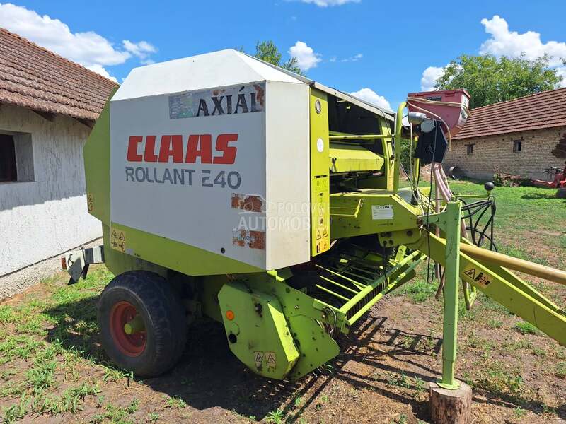 Claas Rollant 240