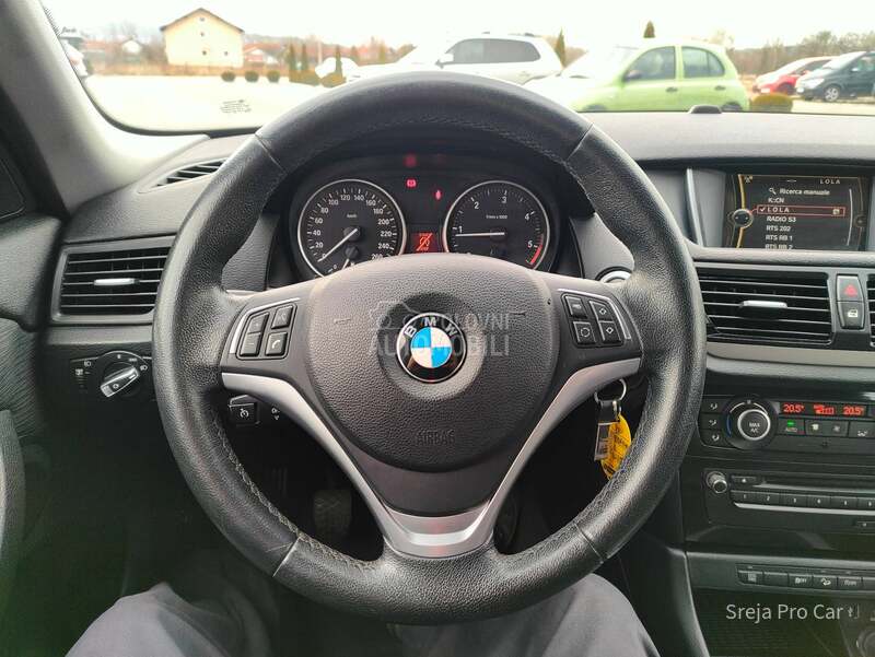 BMW X1 VELIK1 SERVIS