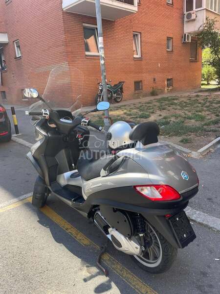 Piaggio mp3
