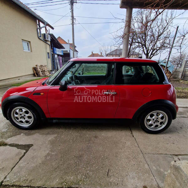 MINI One 