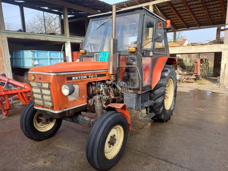 Zetor 7011