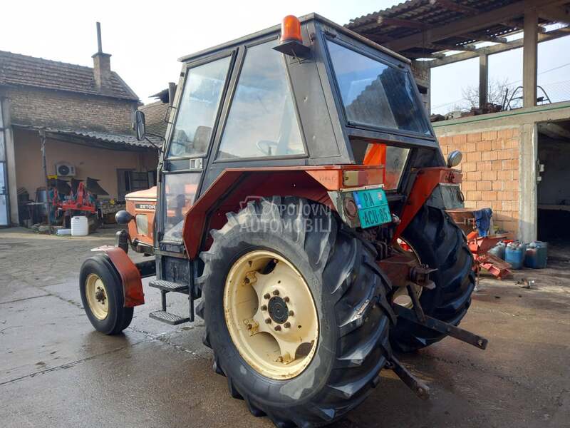 Zetor 7011