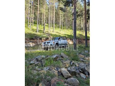 Mitsubishi Pajero Sport 2.5d DAKAR