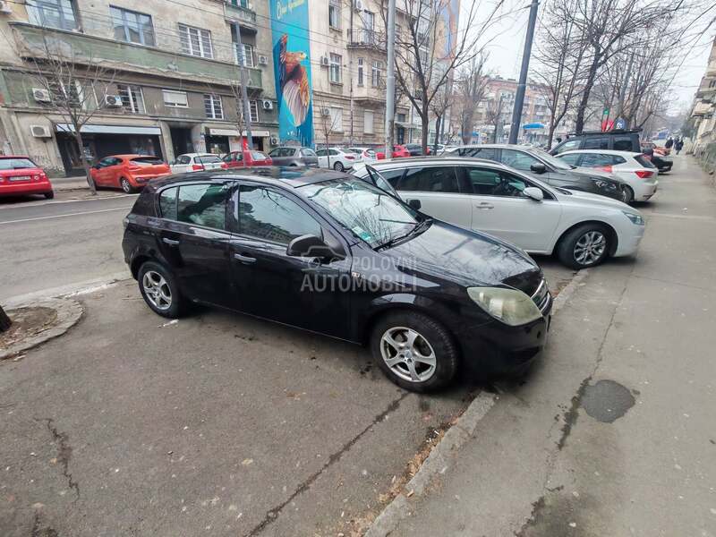 Opel Astra H 