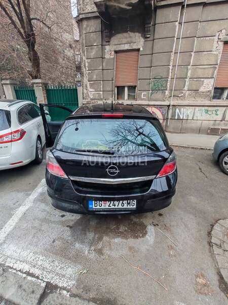 Opel Astra H 
