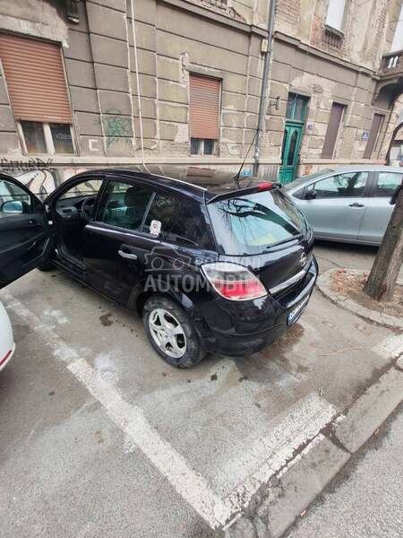 Opel Astra H 