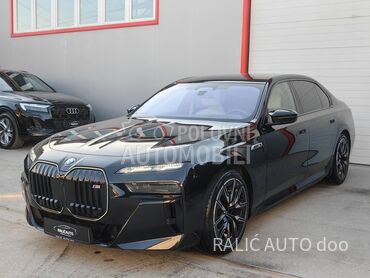 BMW M760e xd/Sky/Lounge/TV