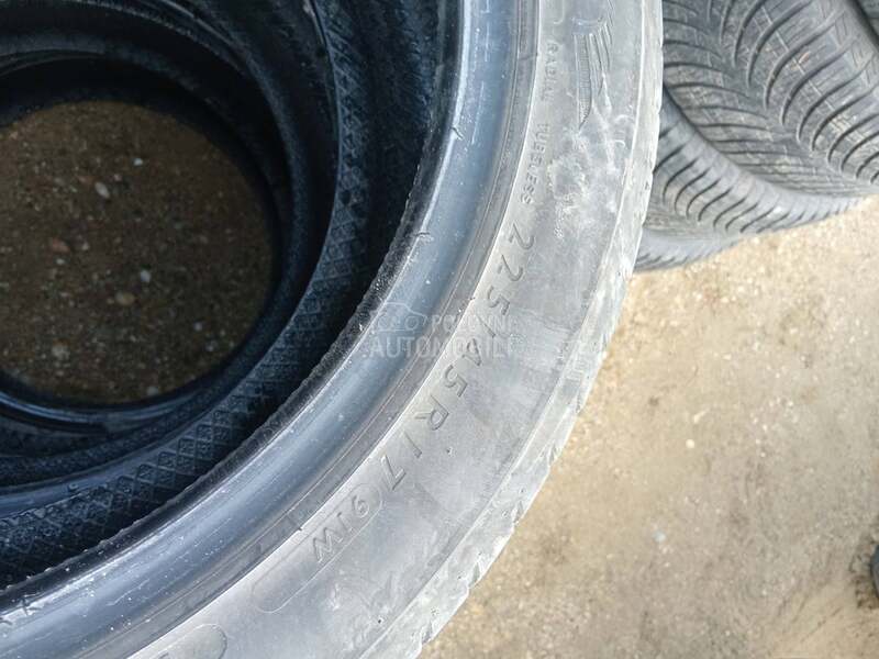 Dunlop 225/45 R17 Letnja