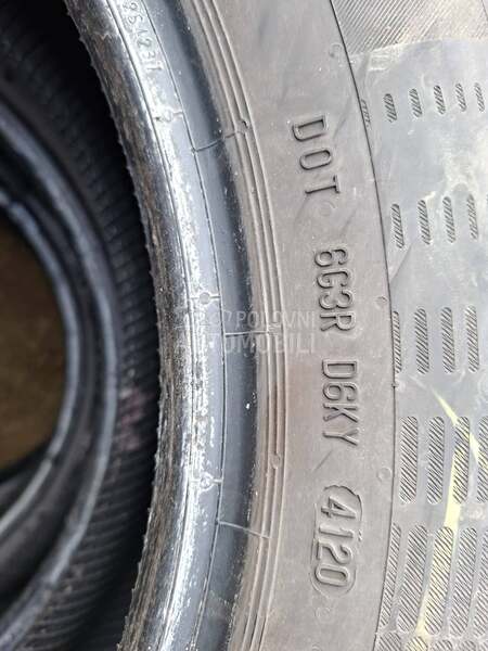Continental 215/55 R17 Letnja