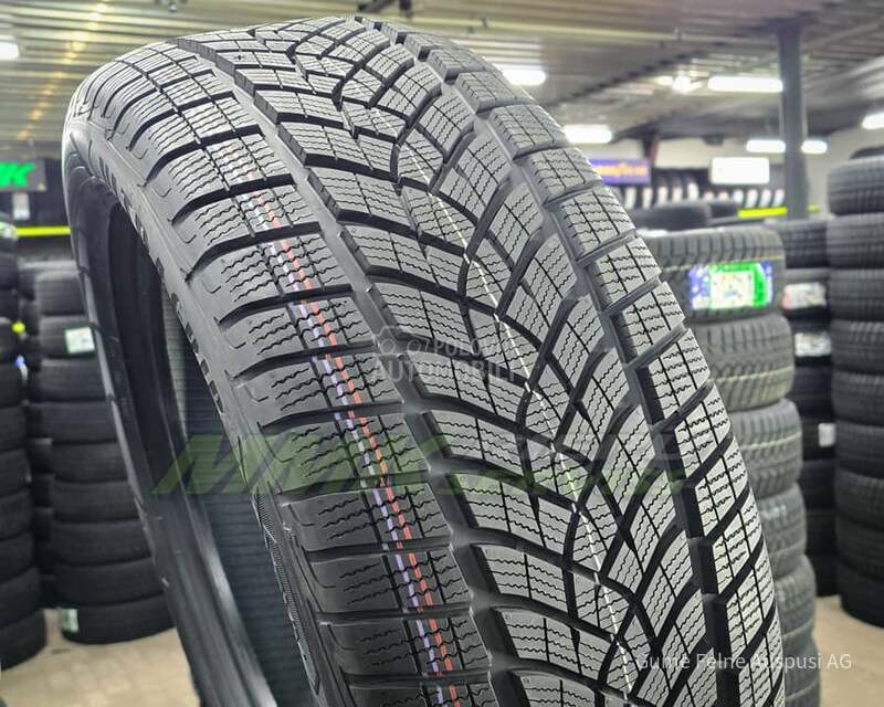 Goodyear 225/55 R19 Zimska