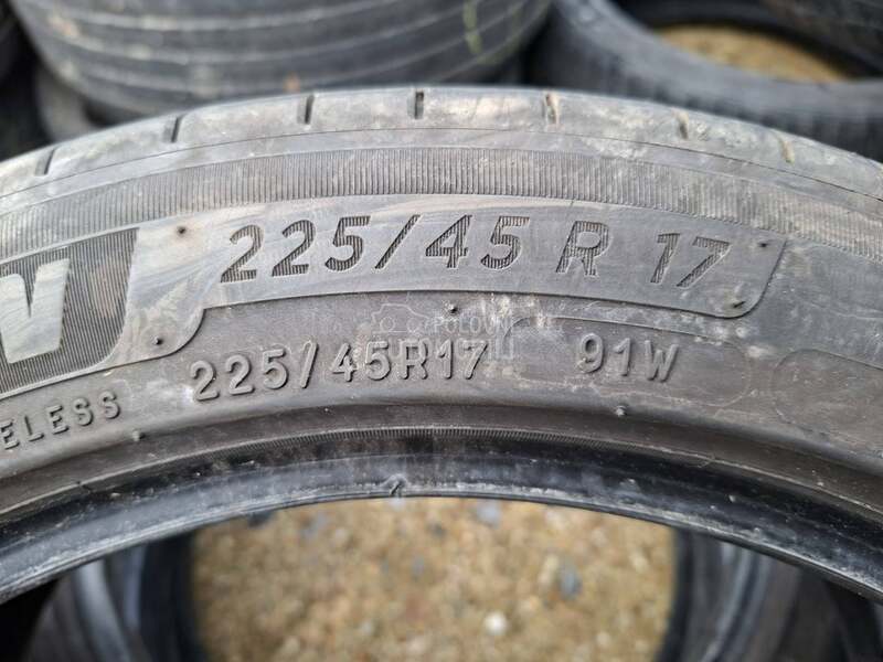 Michelin 225/45 R17 Letnja