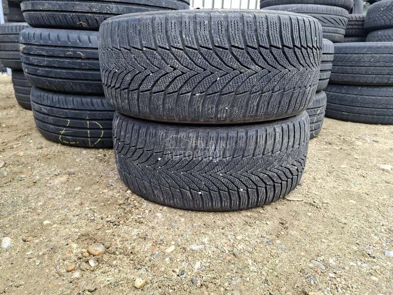 Nexen 215/40 R17 Zimska