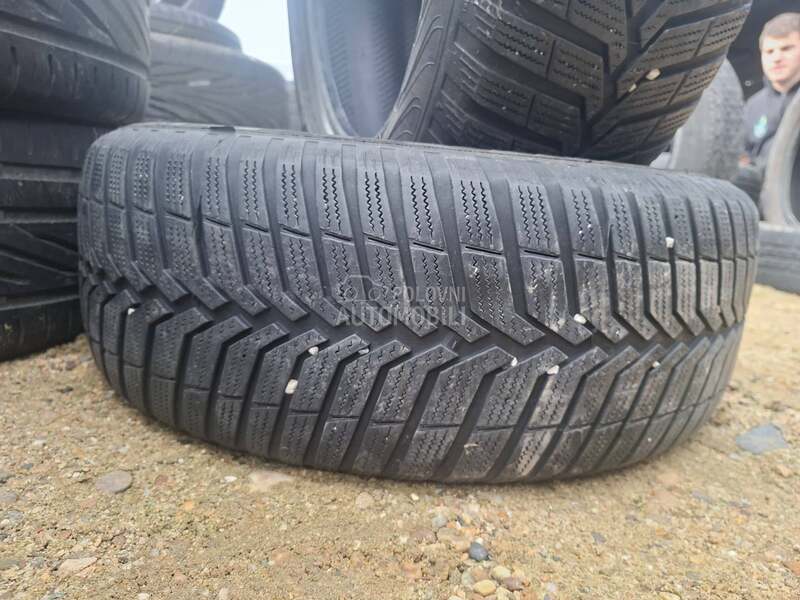 Vredestein 205/55 R16 Zimska