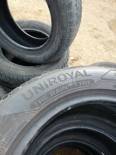 Uniroyal 225/55 R17 Zimska