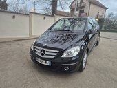 Mercedes Benz B 180 