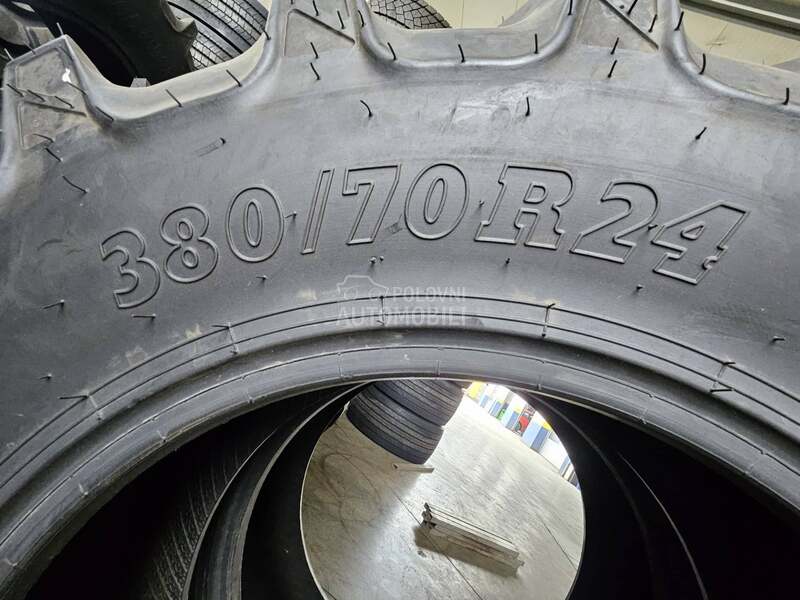 BKT 380/70 R24