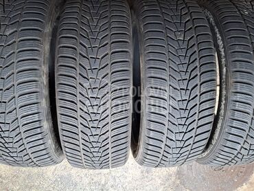 Hankook 235/55 R19 Zimska