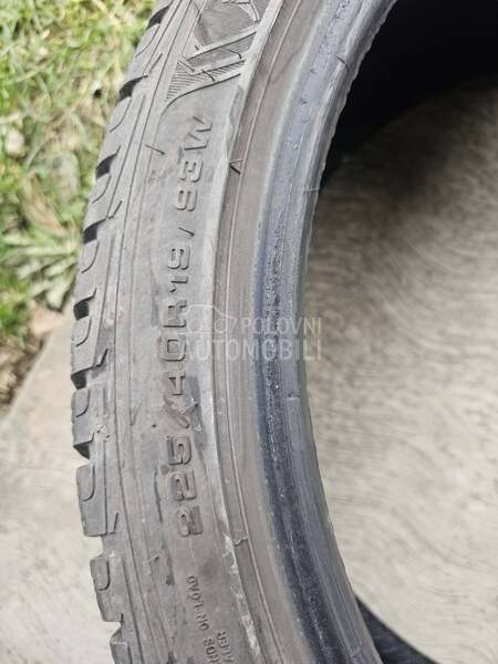 Goodyear 225/40 R19 Zimska