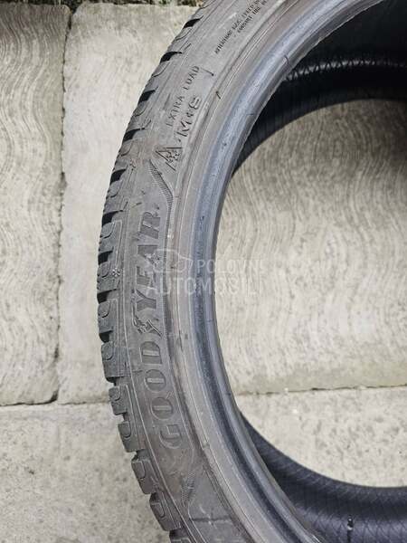 Goodyear 225/40 R19 Zimska