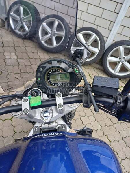 Yamaha FZN6