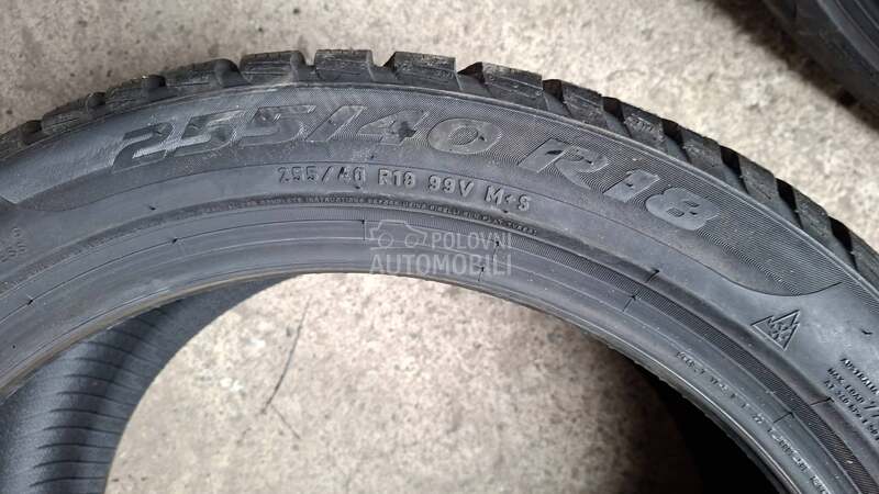 Pirelli 255/40 R18 Zimska