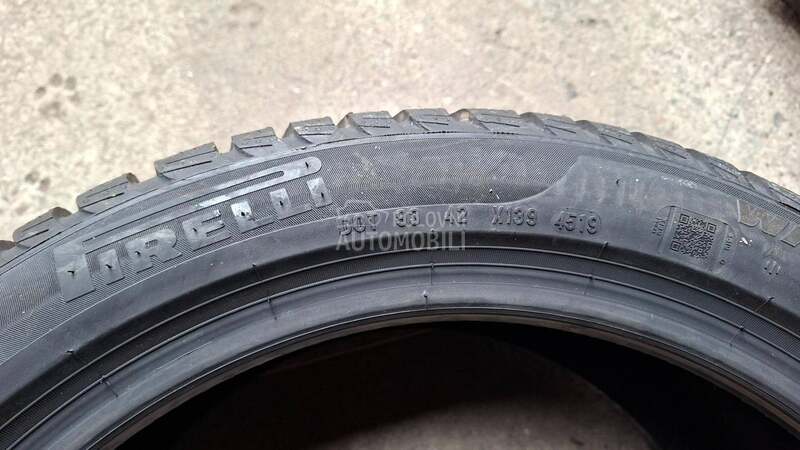 Pirelli 255/40 R18 Zimska