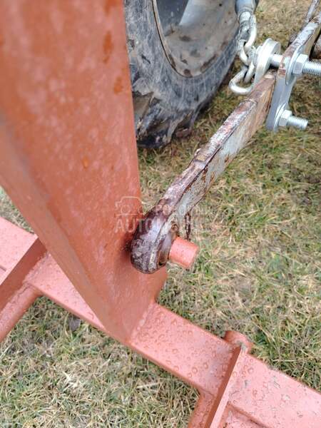 Ručna izrada Vile za traktor