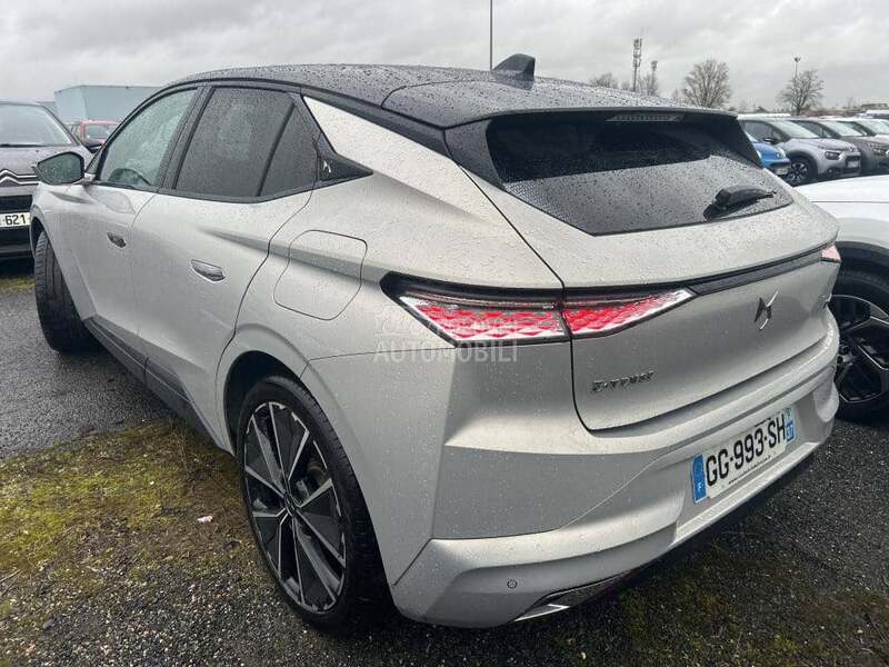 DS 4 HYBRIDE LAPREMIERE