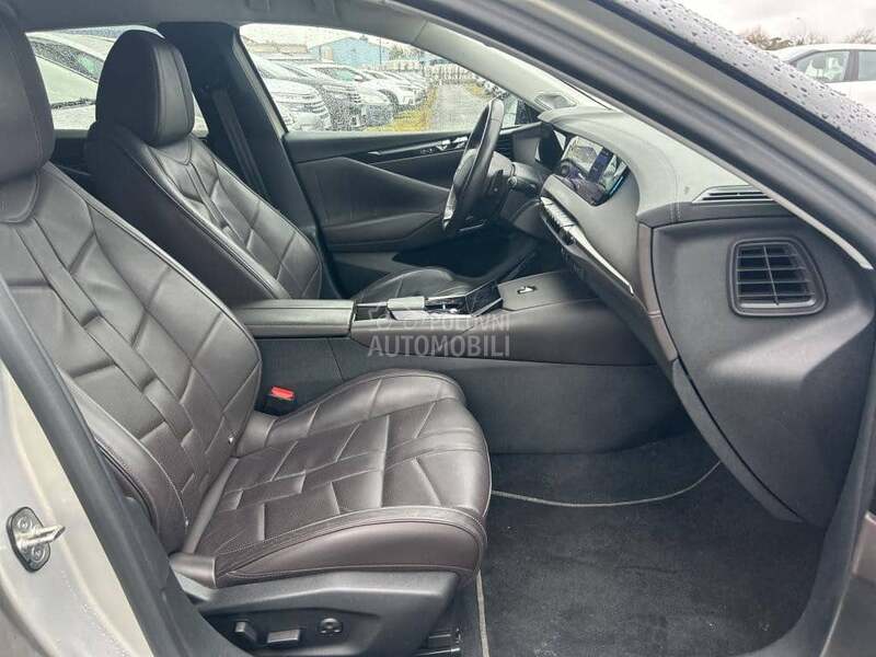 DS 4 HYBRIDE LAPREMIERE