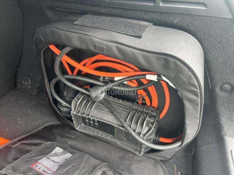 DS 4 HYBRIDE LAPREMIERE