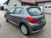 Peugeot 207 1.4 i  118h.k.m