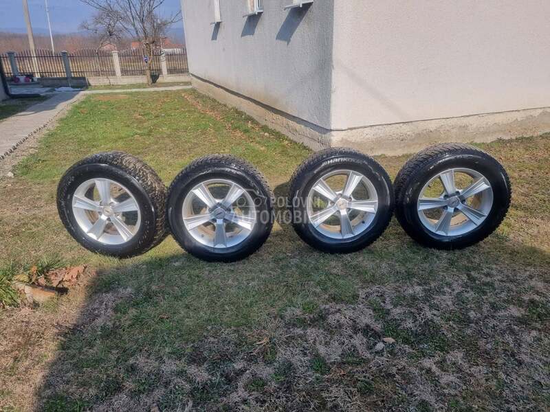 Hankook 215/65 R16 Zimska