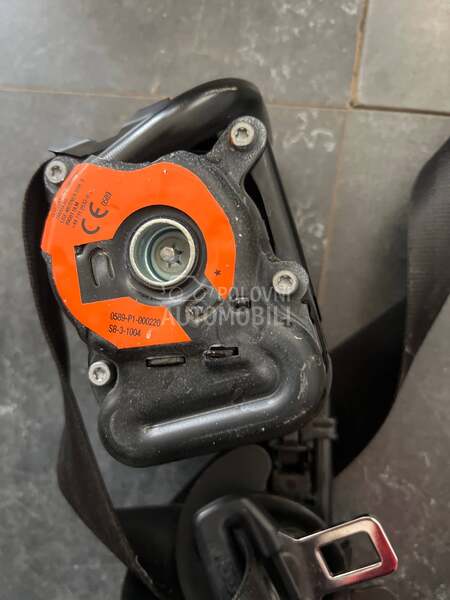 Volkswagen Golf 6 -  kompletan auto u delovima