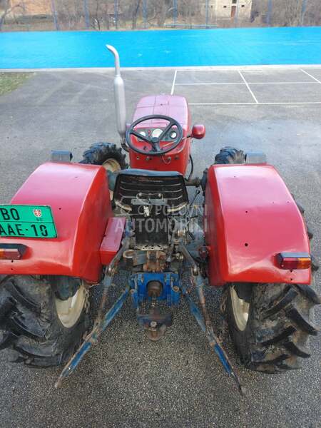 Universal 445 DT   53ks