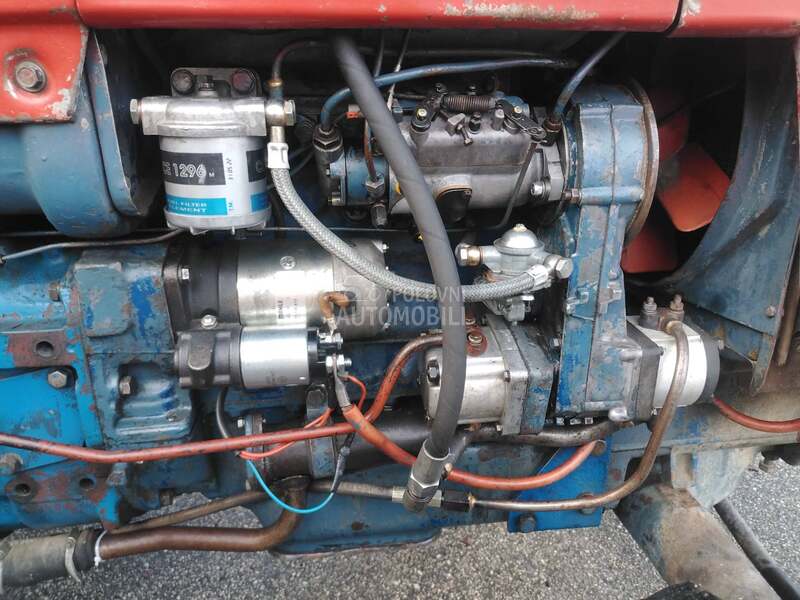 Universal 445 DT   53ks